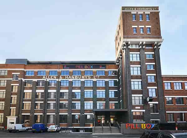 Stylish repurposed industrial venue for corporate events and creative workshops.