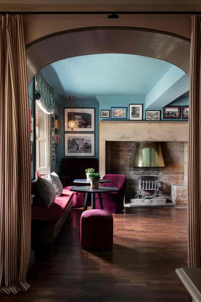 Burlington Suite at The Cavendish London: cozy VIP breakout space for small business meetings.