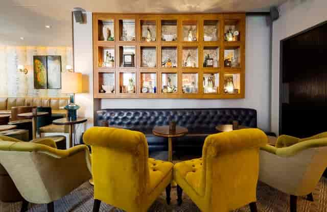 Stylish lounge at Hush Mayfair, ideal for networking events and casual meetings.