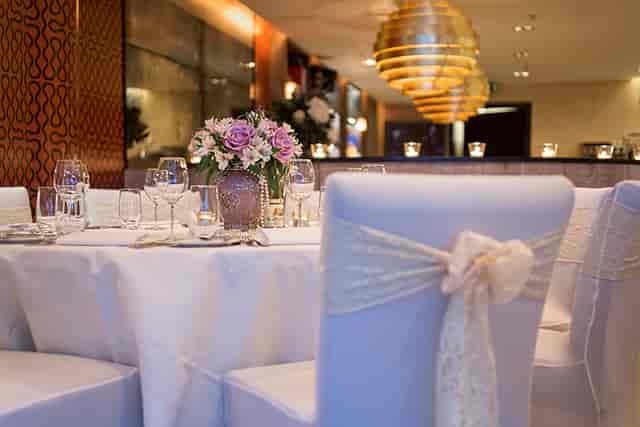 Elegant dining table at Main Bar, perfect for weddings and upscale events.