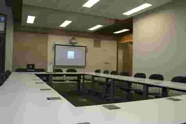 Dickson Poon Seminar Room