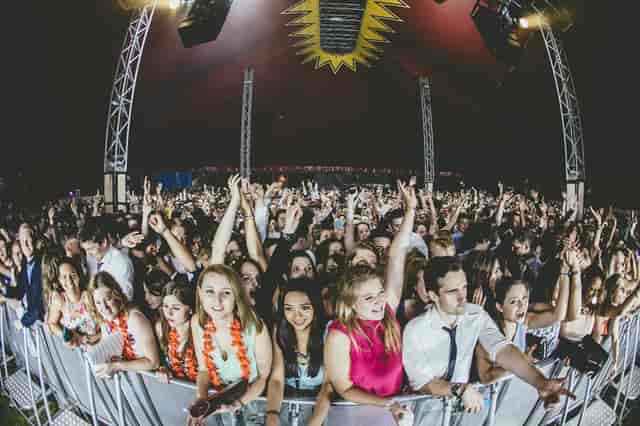 Vibrant crowd at Mojos, Reading University, showcasing lively event energy and engagement.