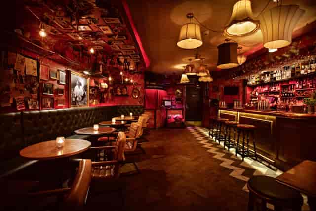 Vibrant venue hire in Barts, ideal for intimate gatherings and cocktail events.