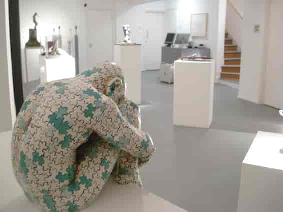 Contemporary art installation in spacious Gallery Different for creative events.