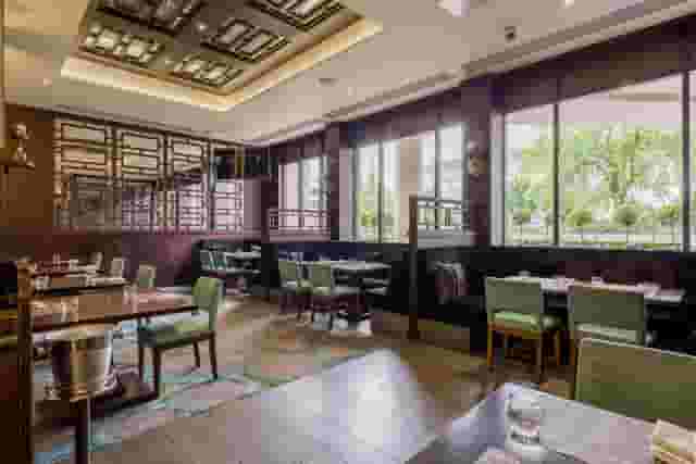 Commonwealth East Suite